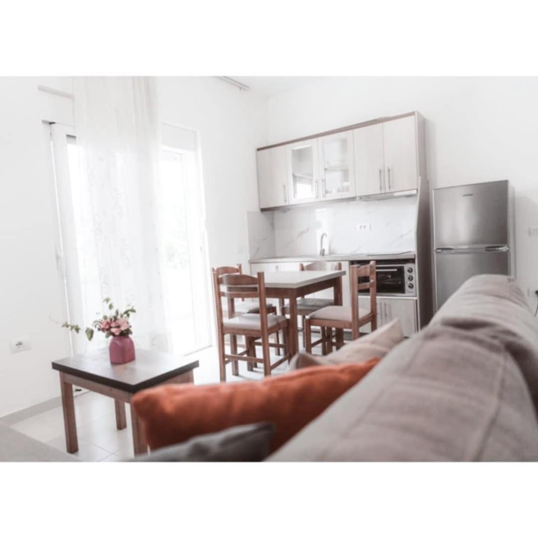 Villa Melodia Xhek Ksamil Quarto foto
